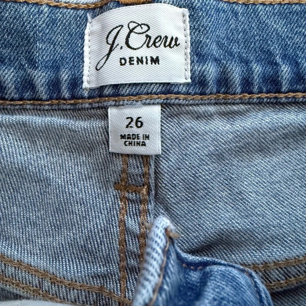 J. Crew Norwalk Wash Long Denim Shorts Raw Hem AV252 Blue‎ Womens 26